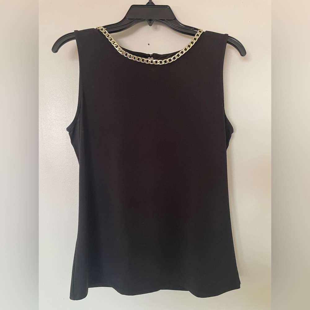 Women’s Sleeveless Hook and Eye Back Blouse with Chain Detail Neck